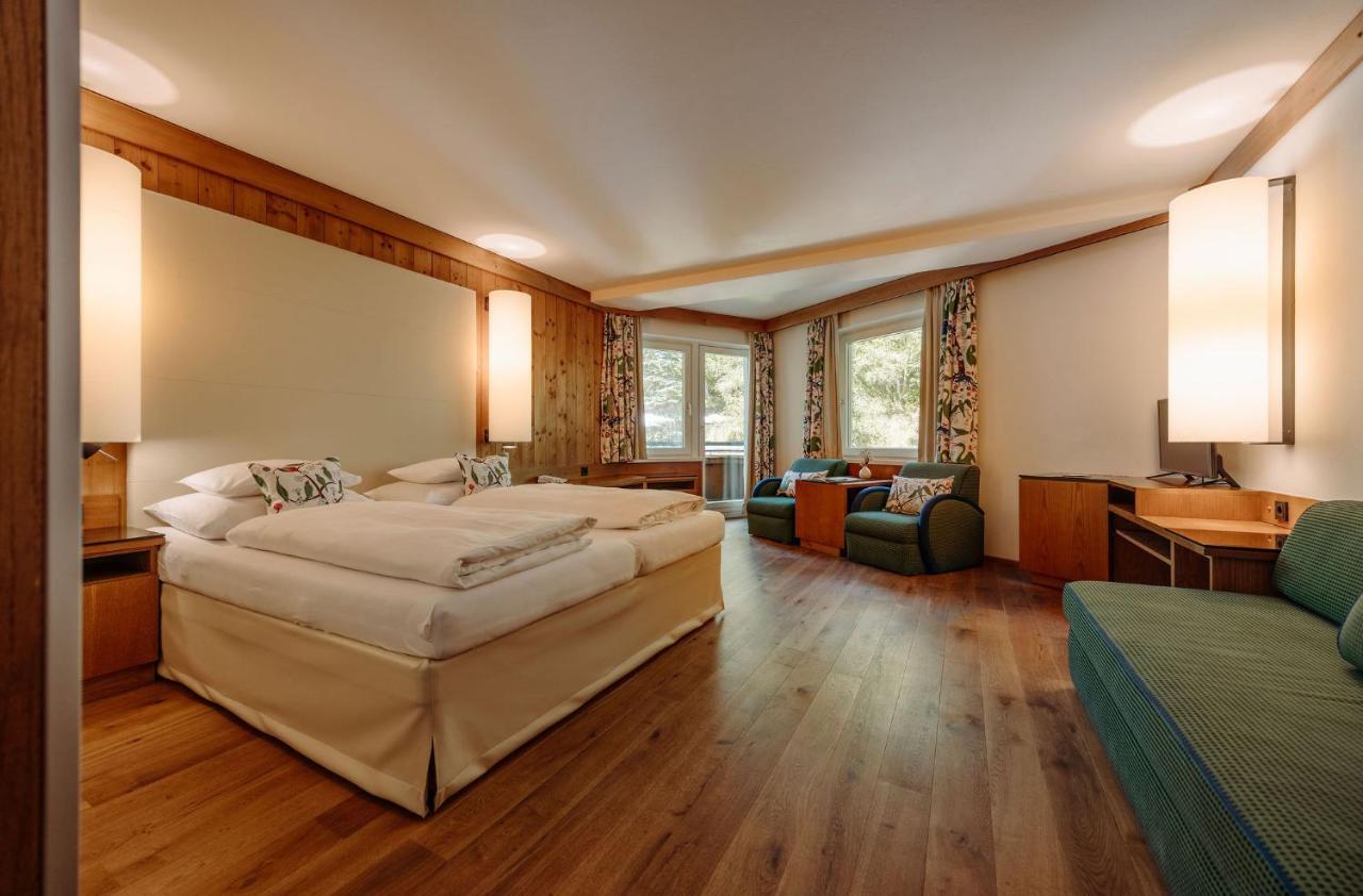 Gartenhotel Theresia 4 Saalbach-Hinterglemm Bilik gambar